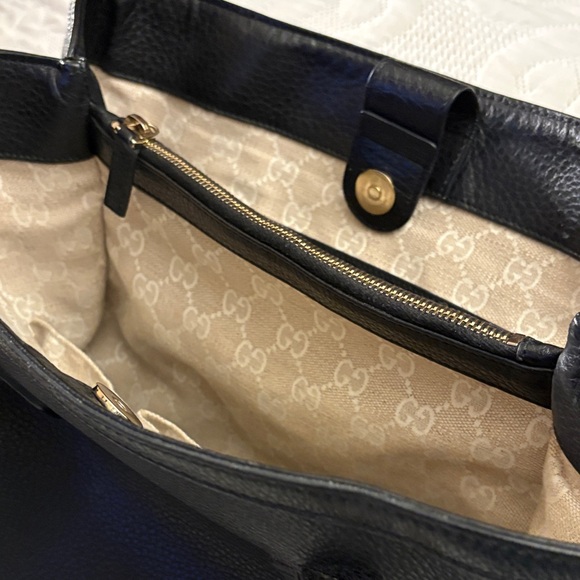 Elegant Black Leather Tote with Bamboo Handles - Picture 7 of 9